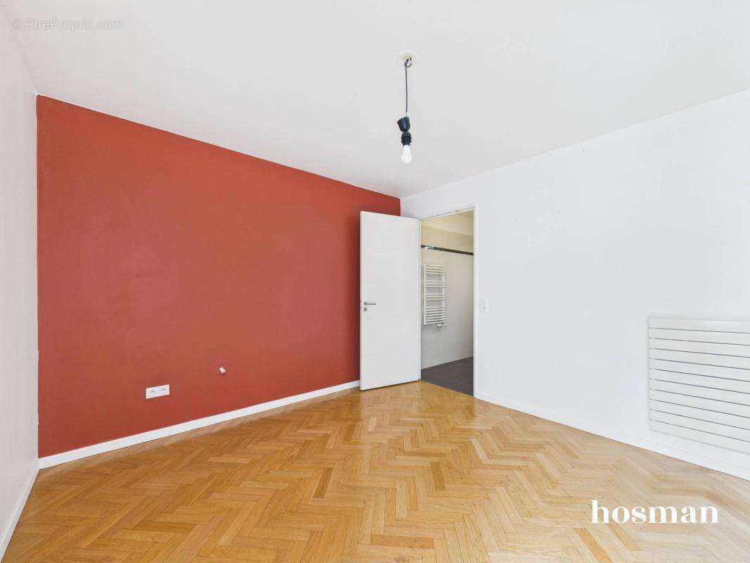 Appartement 2 pièces de 56 m² avec terrasse et parking - Avenue Sisley, Suresnes - photo 12