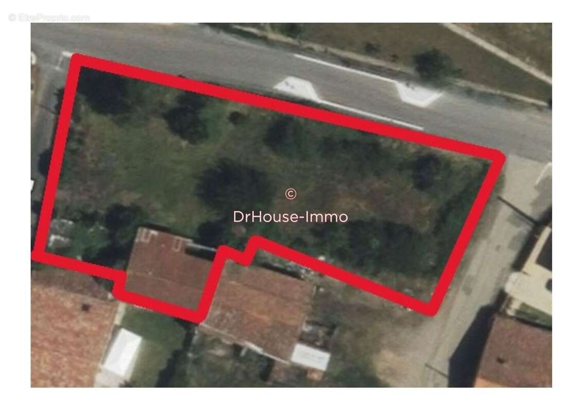 Terrain 1349 m² à Mareuil-Sur-Lay-Dissais  - photo 2
