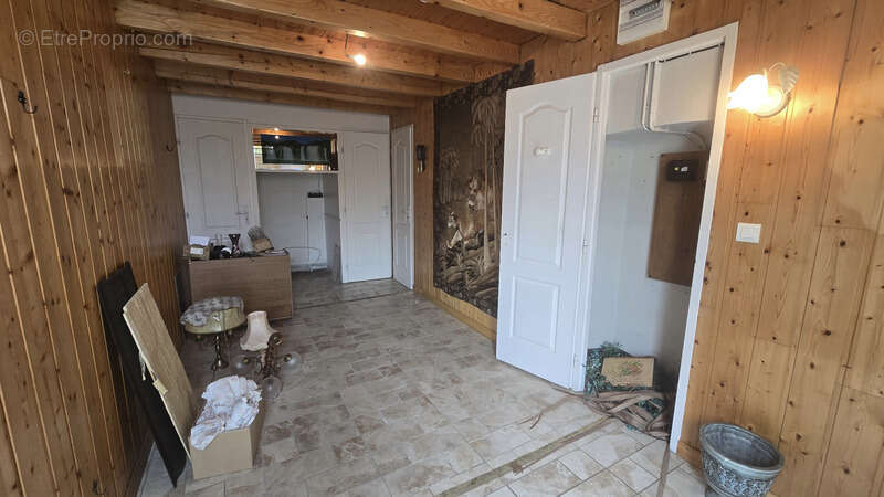 Charmante petite maison en pierresà SAINT JULIEN D'INTRES en Ardèche - photo 4