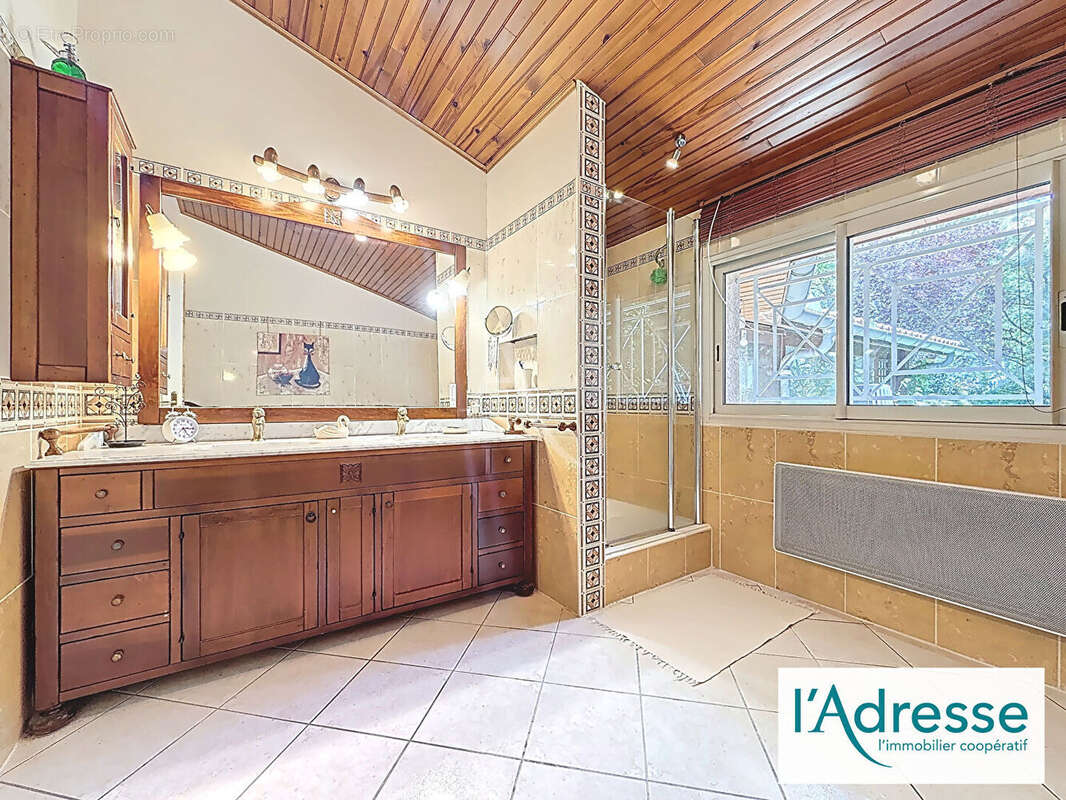 Maison à BRUGUIERES