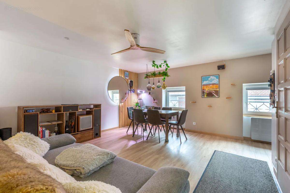 Appartement à L&#039;ARBRESLE