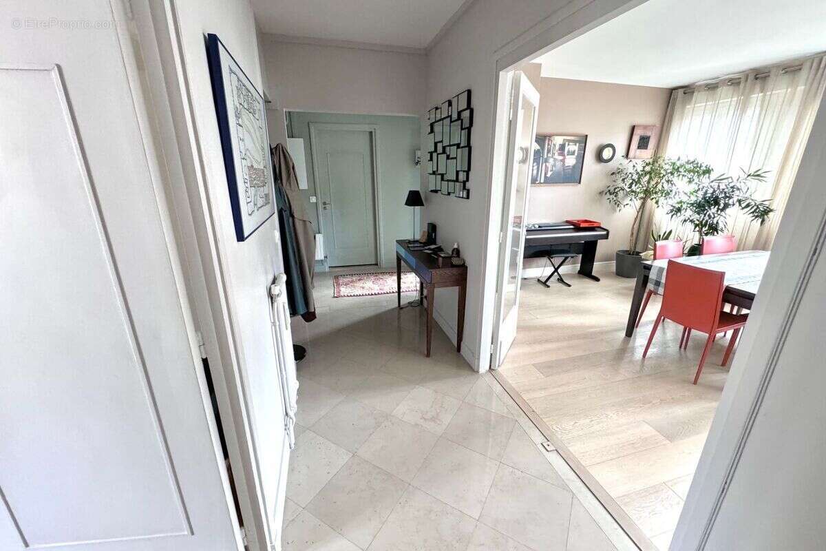 Appartement à PARIS-12E