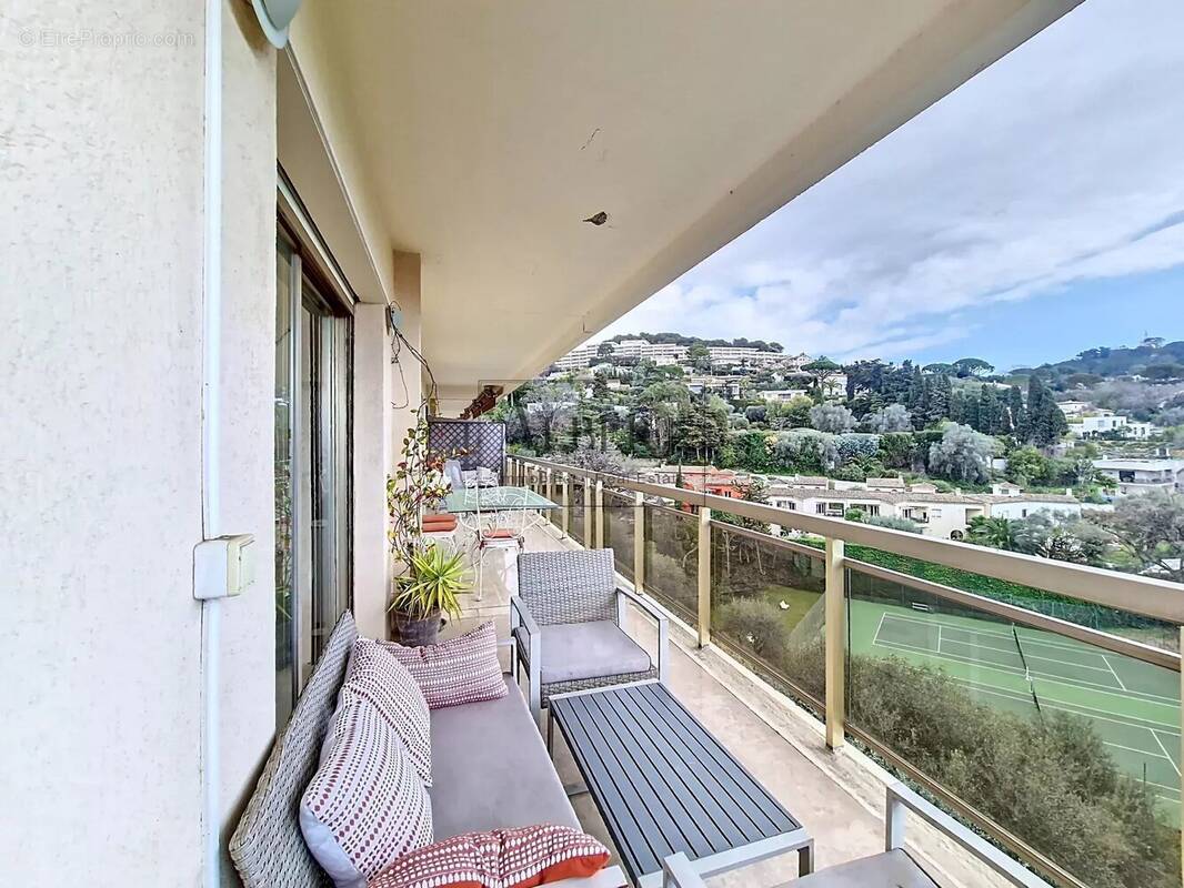 Appartement à LE CANNET