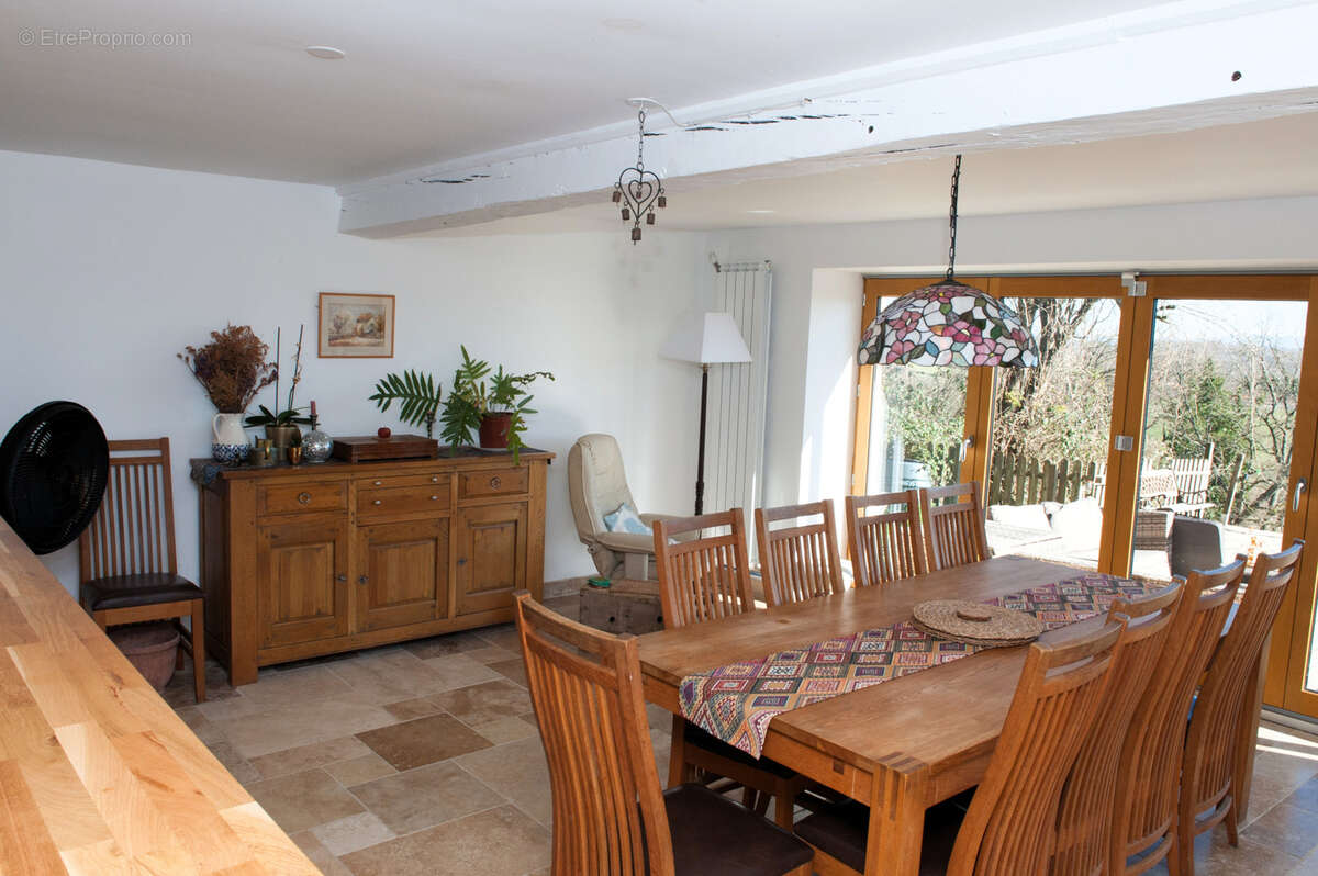Propriété exceptionnelle, ferme ancienne rénovée, gîte, vue incroyable sur la chaîne des Pyrénées - photo 9