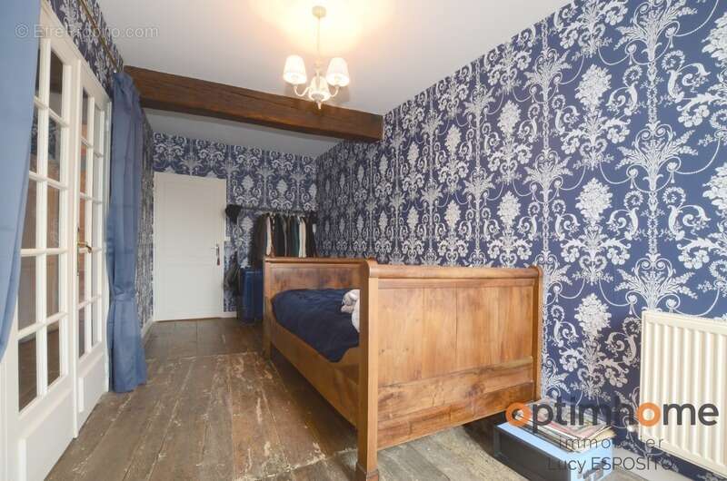 Maison à NANTEUIL-EN-VALLEE