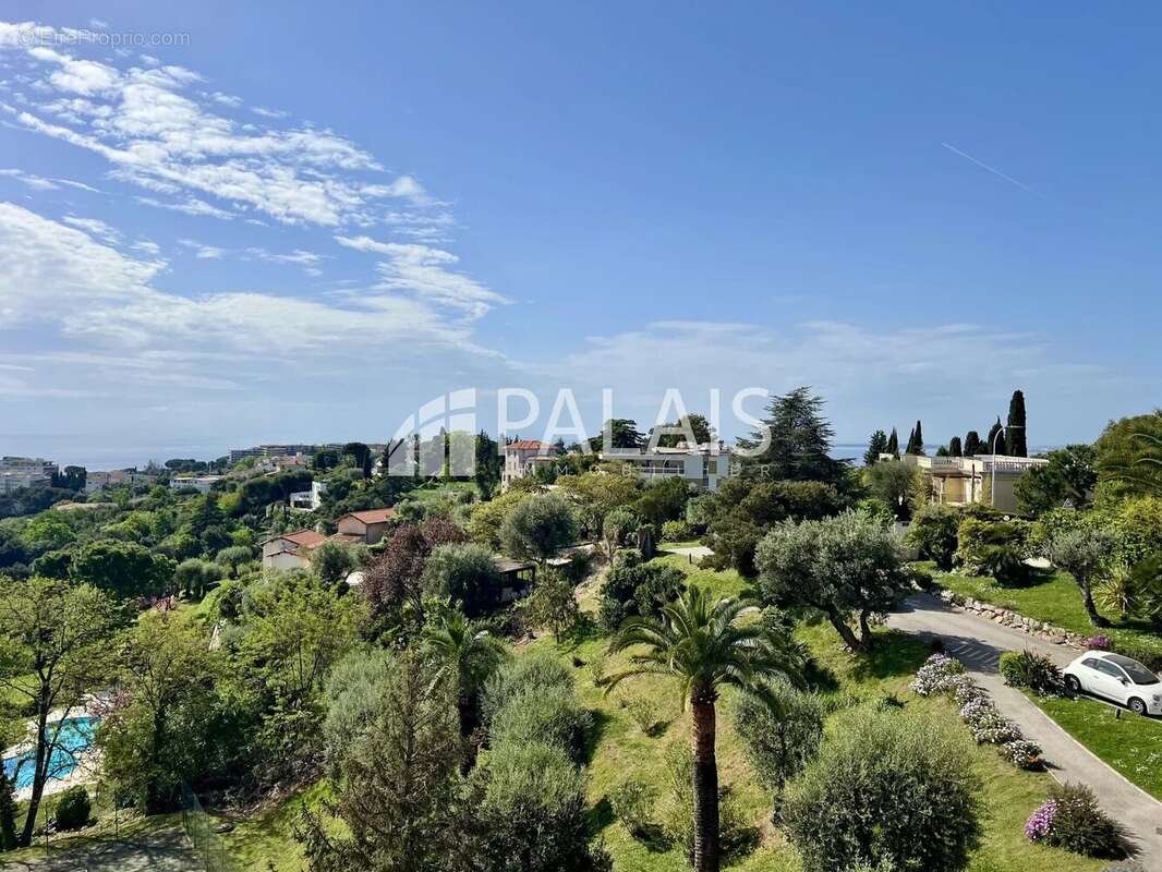 5 pièces - 161 m² – dernier étage - Fabron - photo 2