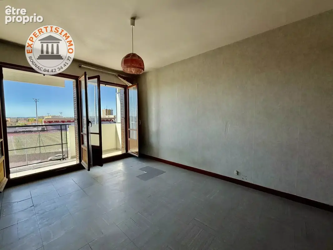 T3 traversant à rénover – balcon – prix très compétitif - photo 4