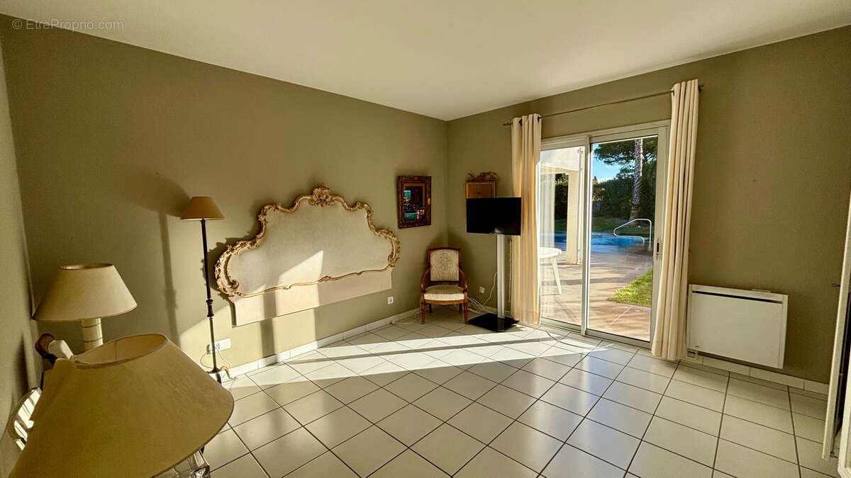 Maison à SAINT-CYPRIEN