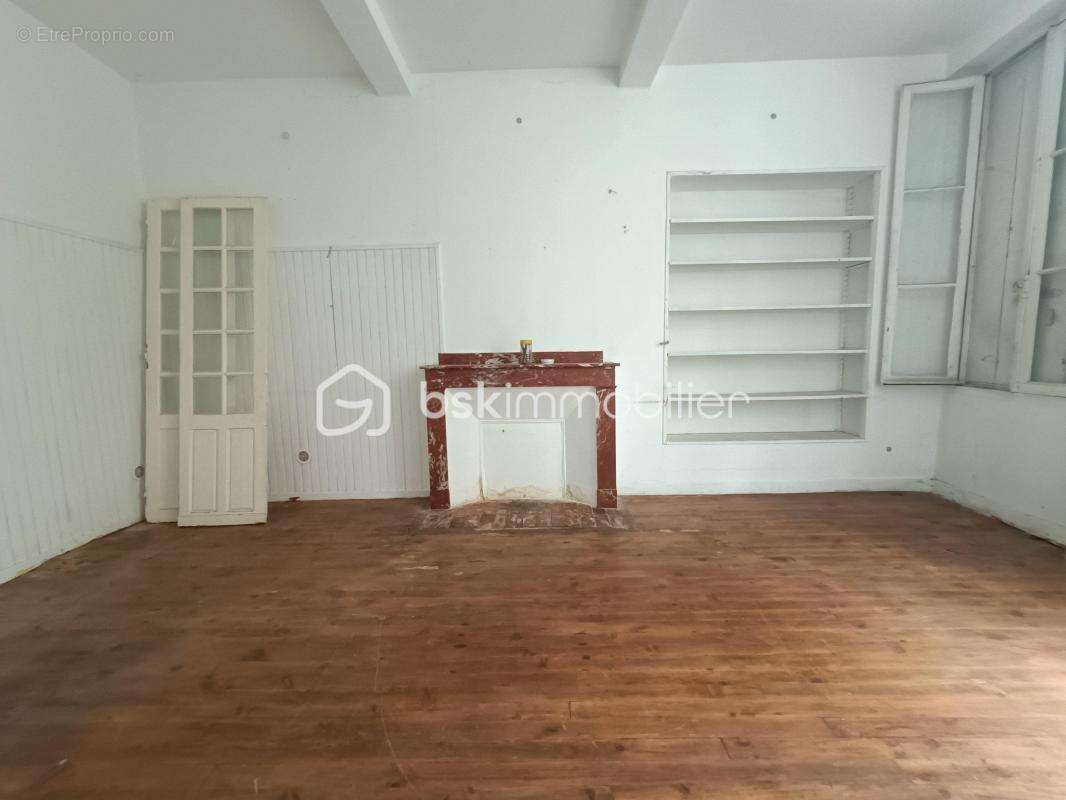 Moissac Centre – Maison de ville 300 m² avec jardin – Idéal Gîte, Accueil de Pèlerins, locatif ou maison familiale ! - photo 5