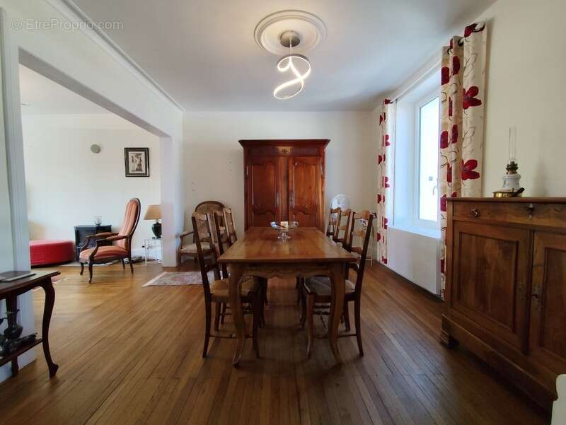 Maison à PLEUMARTIN