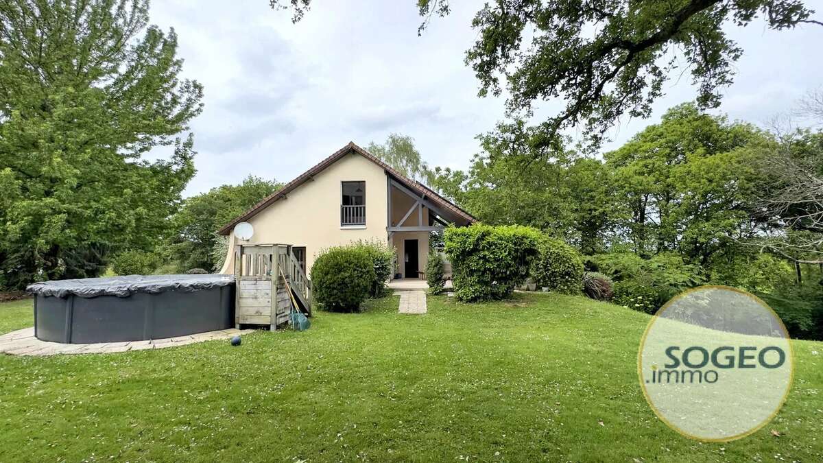 Villa de 160m² sur 3400m² arborés - photo 2