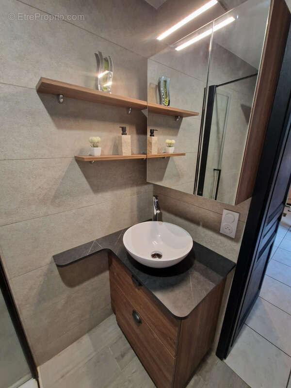 Maison à CONFLANDEY