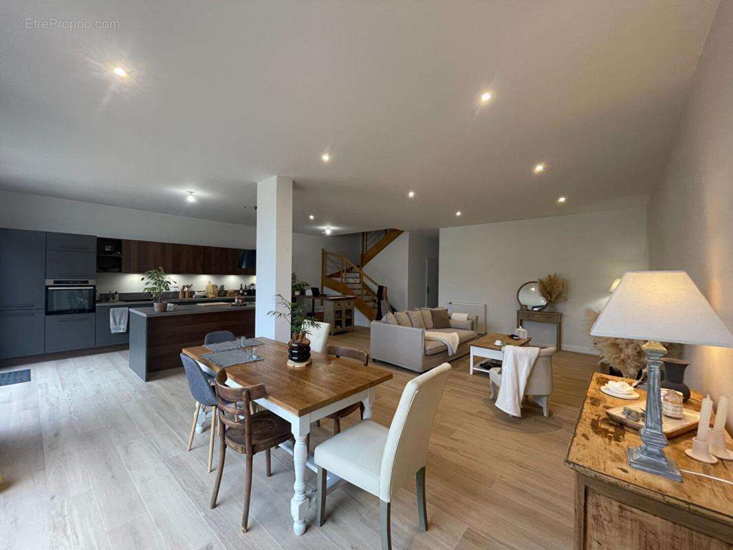 Maison Le Mans 8 pièce(s) 222 m2 - photo 4