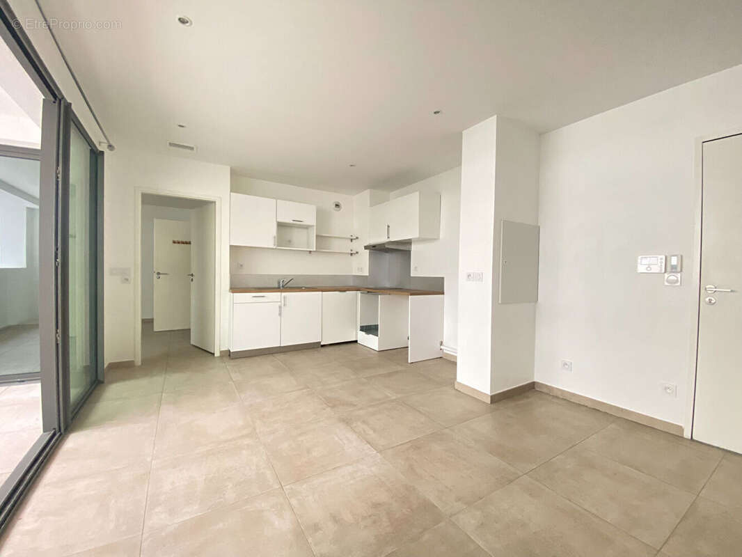 Appartement à MARSEILLE-2E