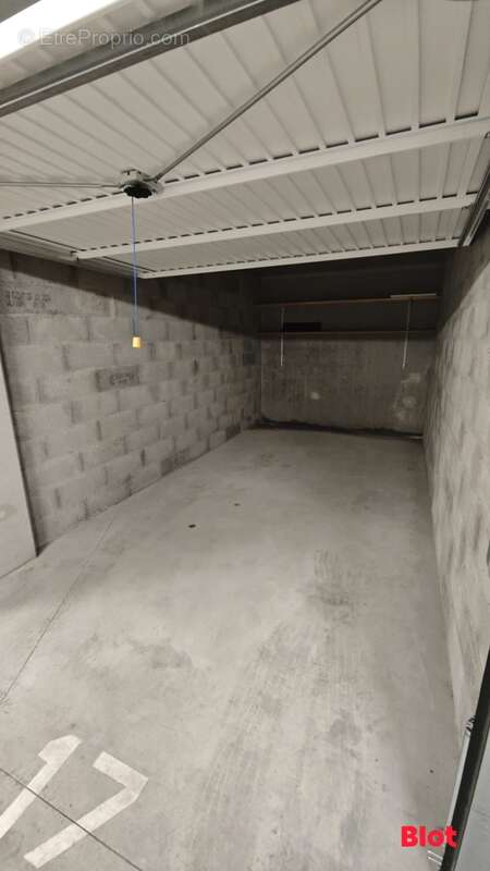 Parking 12 m² à Saint-Malo  - photo 3