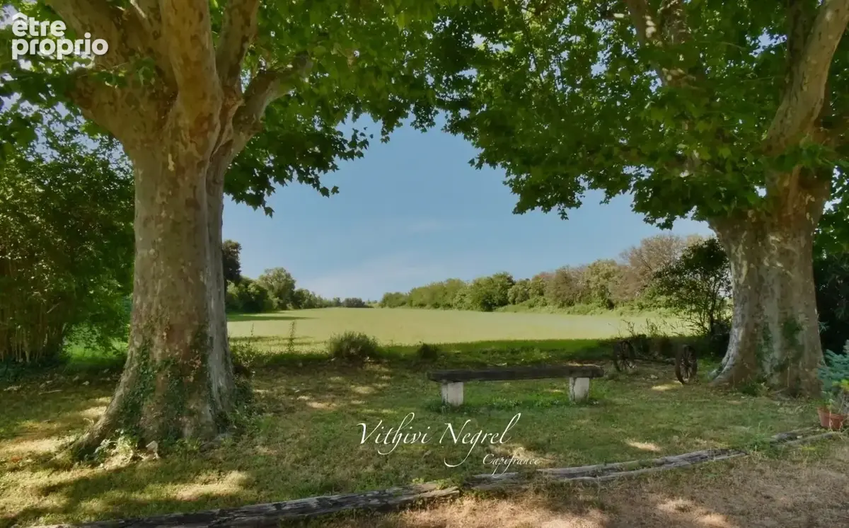 Propriété à vendre 8 pièces et annexe  MOURIES (13) - photo 3