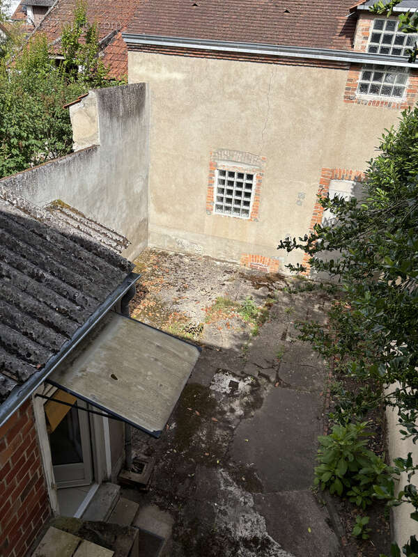 Immeuble de rapport centre de COSNE SUR LOIRE - photo 8