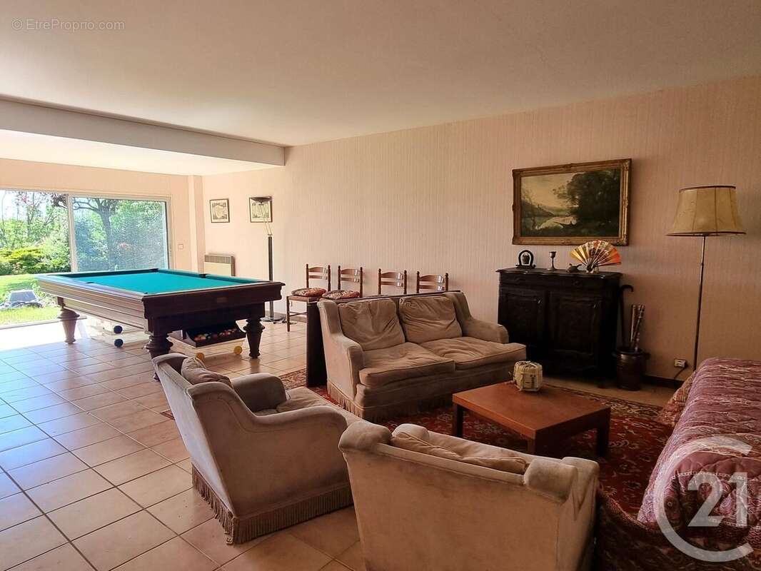 Maison à POUILLY-SUR-LOIRE