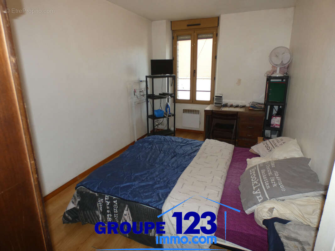 Appartement à BRIENON-SUR-ARMANCON