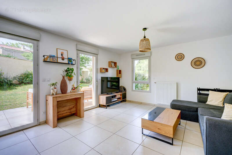 Appartement à SAINTE-FOY-LES-LYON