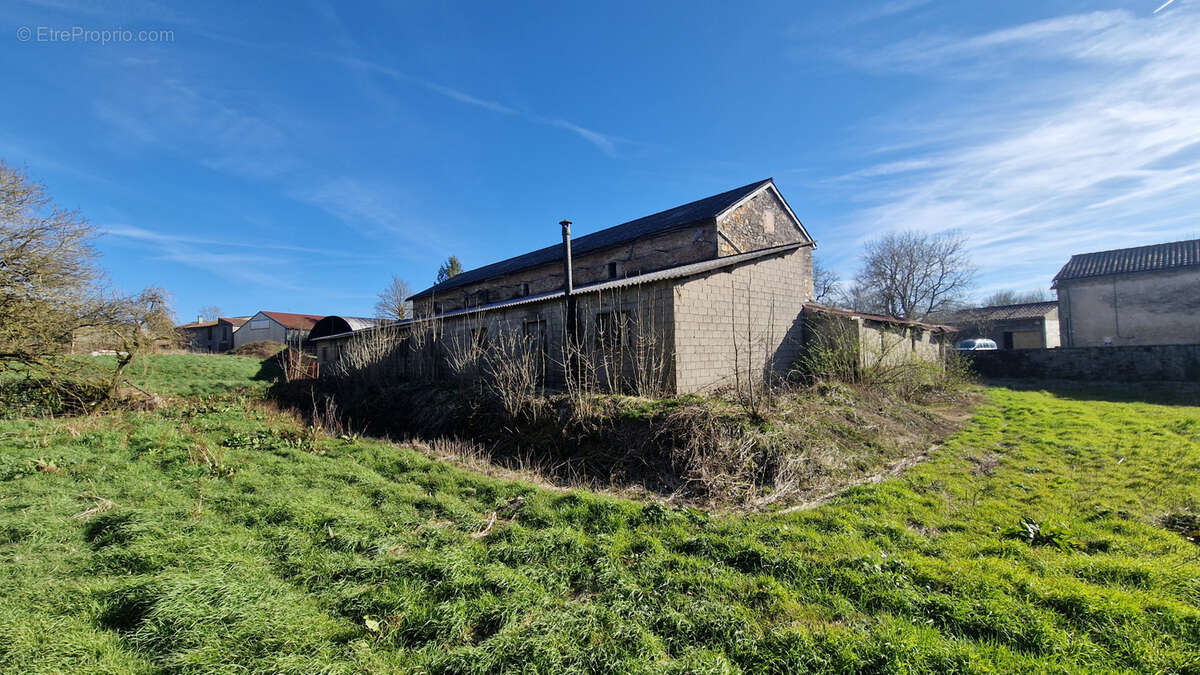 Maison à VIALA-DU-PAS-DE-JAUX