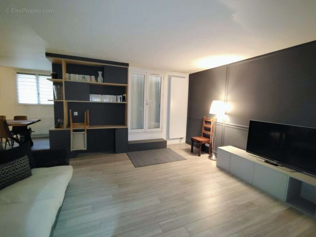 Appartement à AUBERVILLIERS