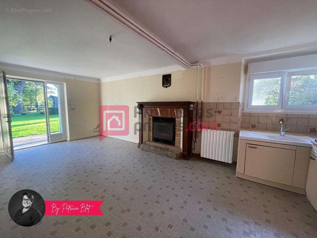 Maison à BAINS-SUR-OUST