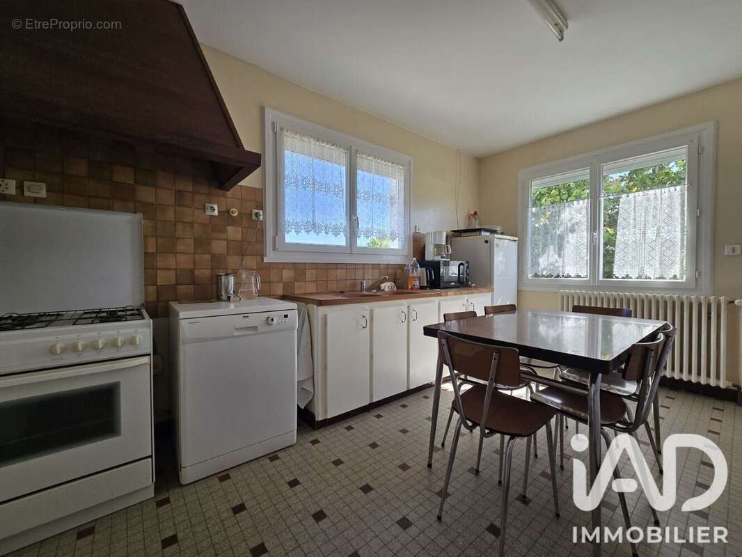 Maison 129 m² à Sainte-Verge  - photo 5