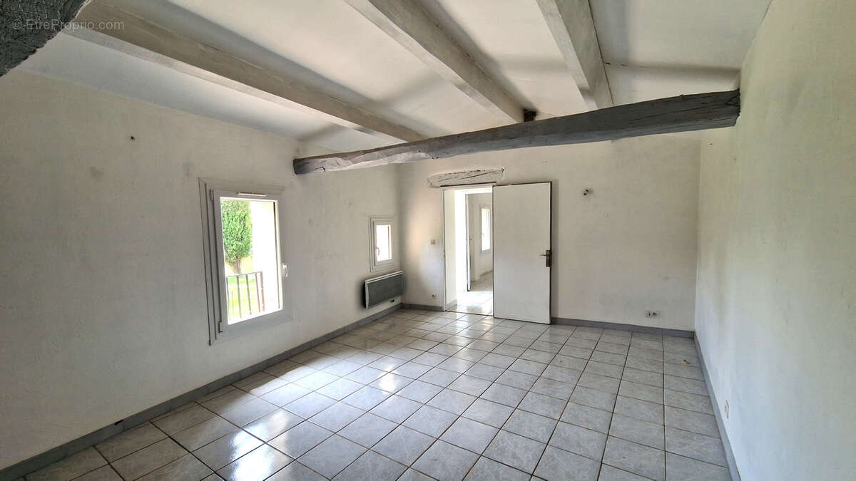 Maison à LORGUES