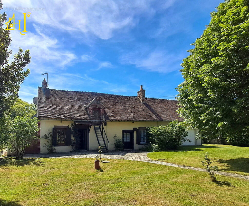 Maison à CHAMPOULET