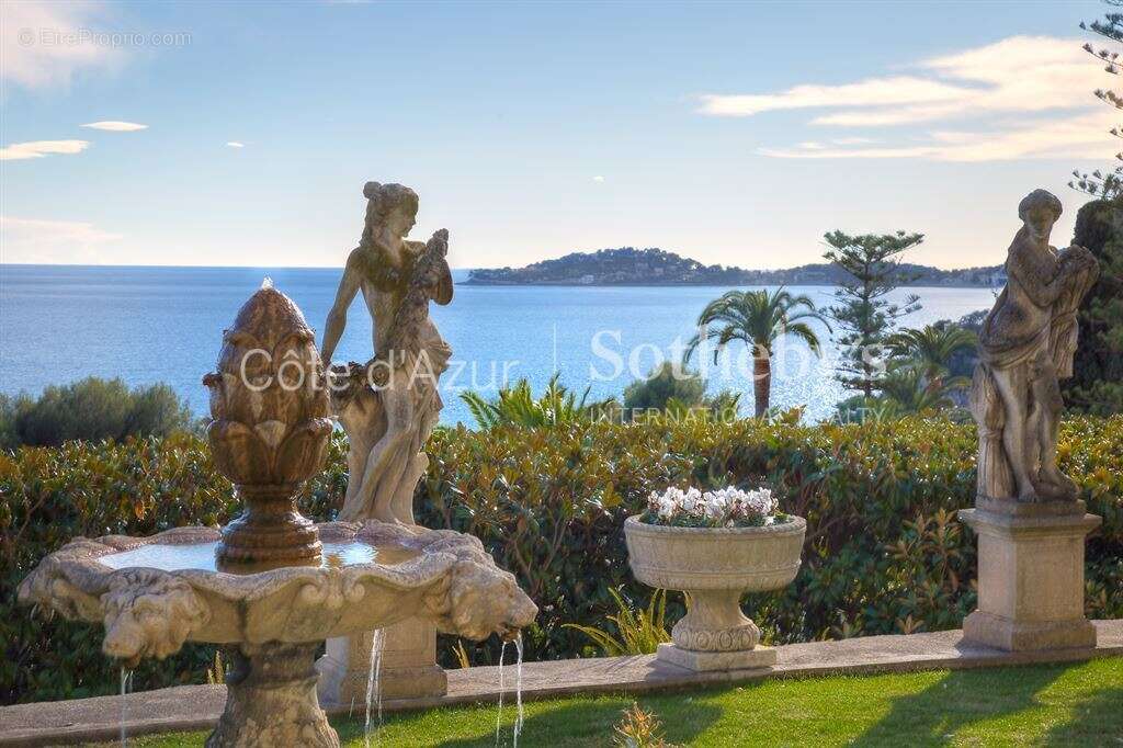 Maison à EZE