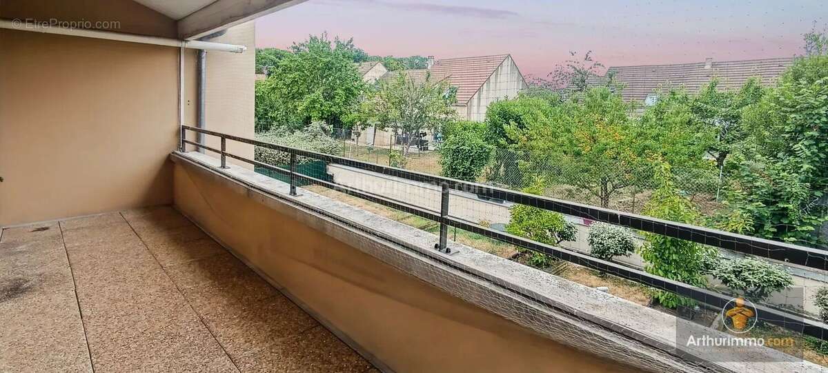 Appartement à LISSES