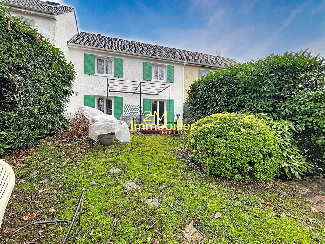 Maison à DAMMARIE-LES-LYS