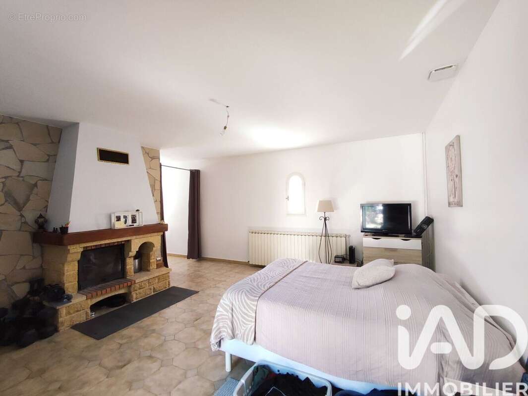 Maison 265 m² à Gabian  - photo 6