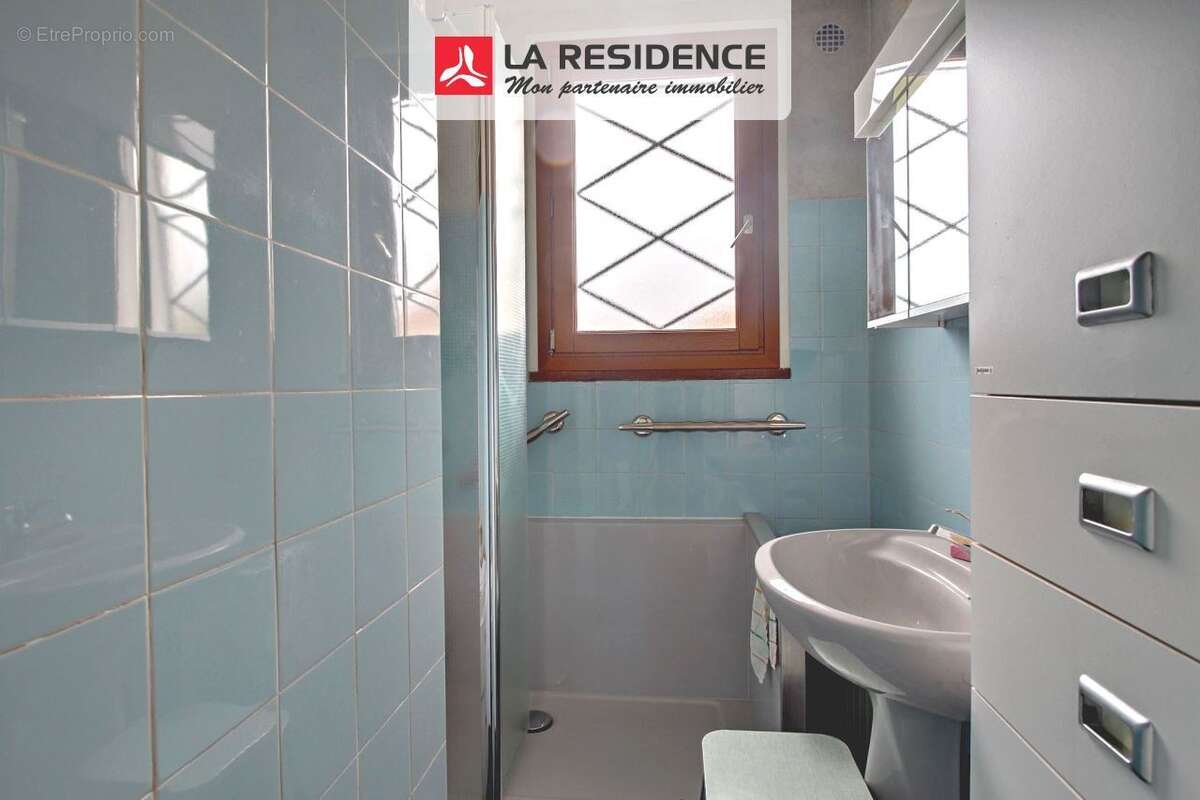 Maison à SAINT-ETIENNE-DU-ROUVRAY