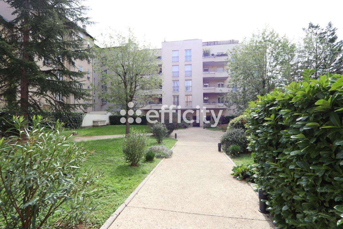 Appartement à LYON-3E