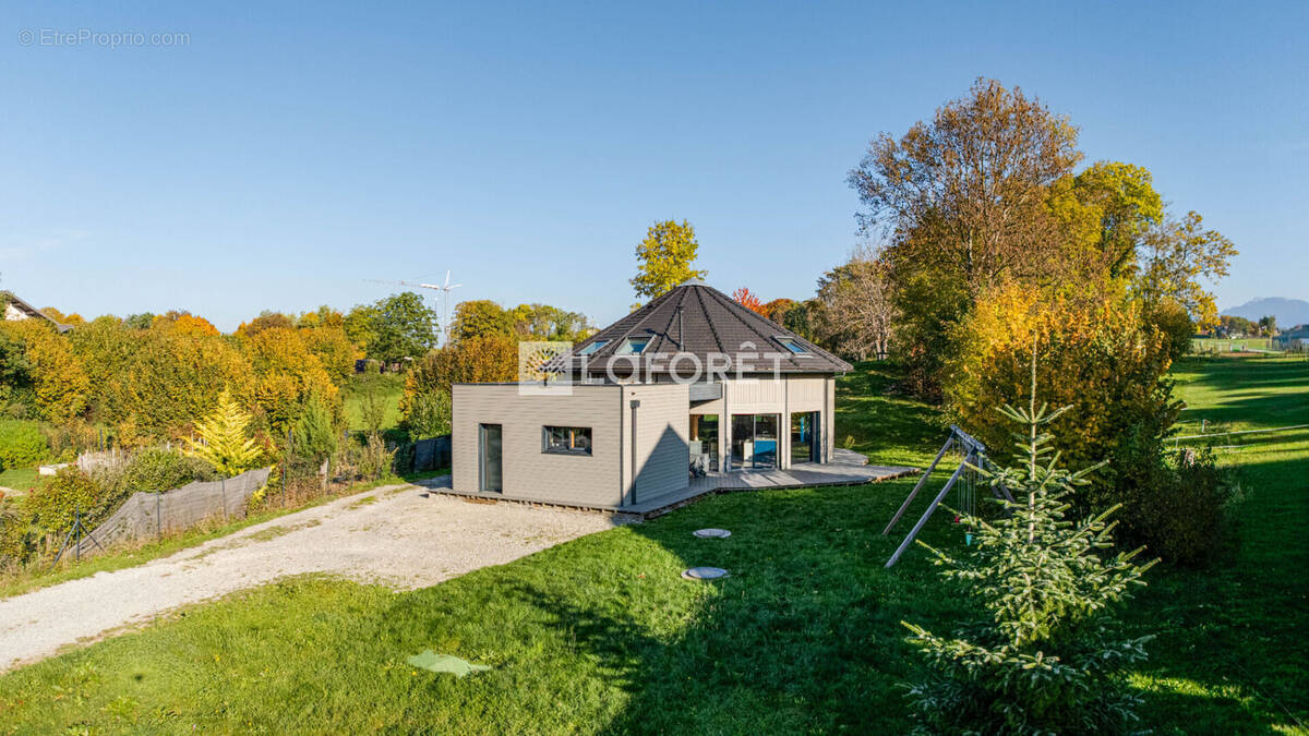 Maison à LARRINGES
