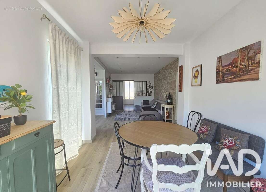 Photo 2 - Maison à LE MEE-SUR-SEINE