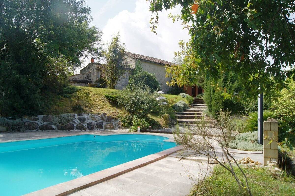 Maison à TRESPOUX-RASSIELS
