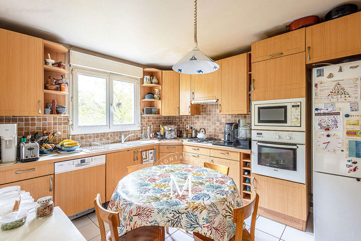 Appartement à MONTROUGE