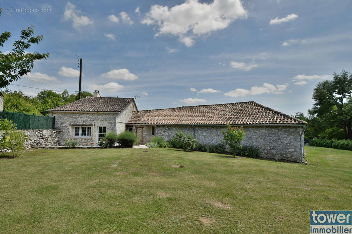 Maison à EYMET