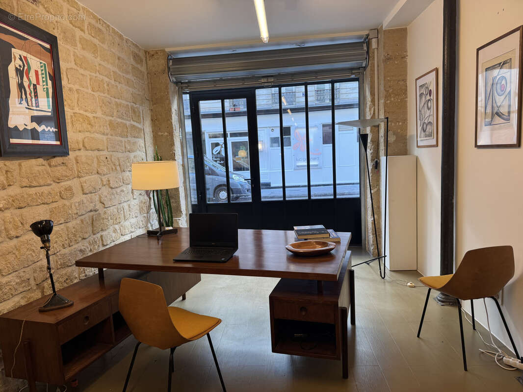 Commerce à PARIS-17E