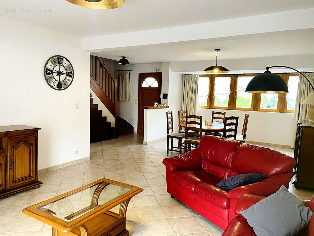 Maison à CIVRAY-SUR-ESVES