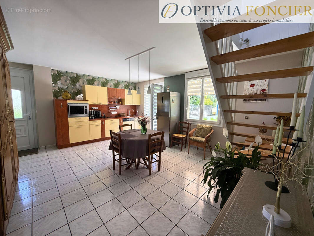 MAISON T5 SUR PONT REAN 116 m2 - 600 m2 de terrain - photo 5