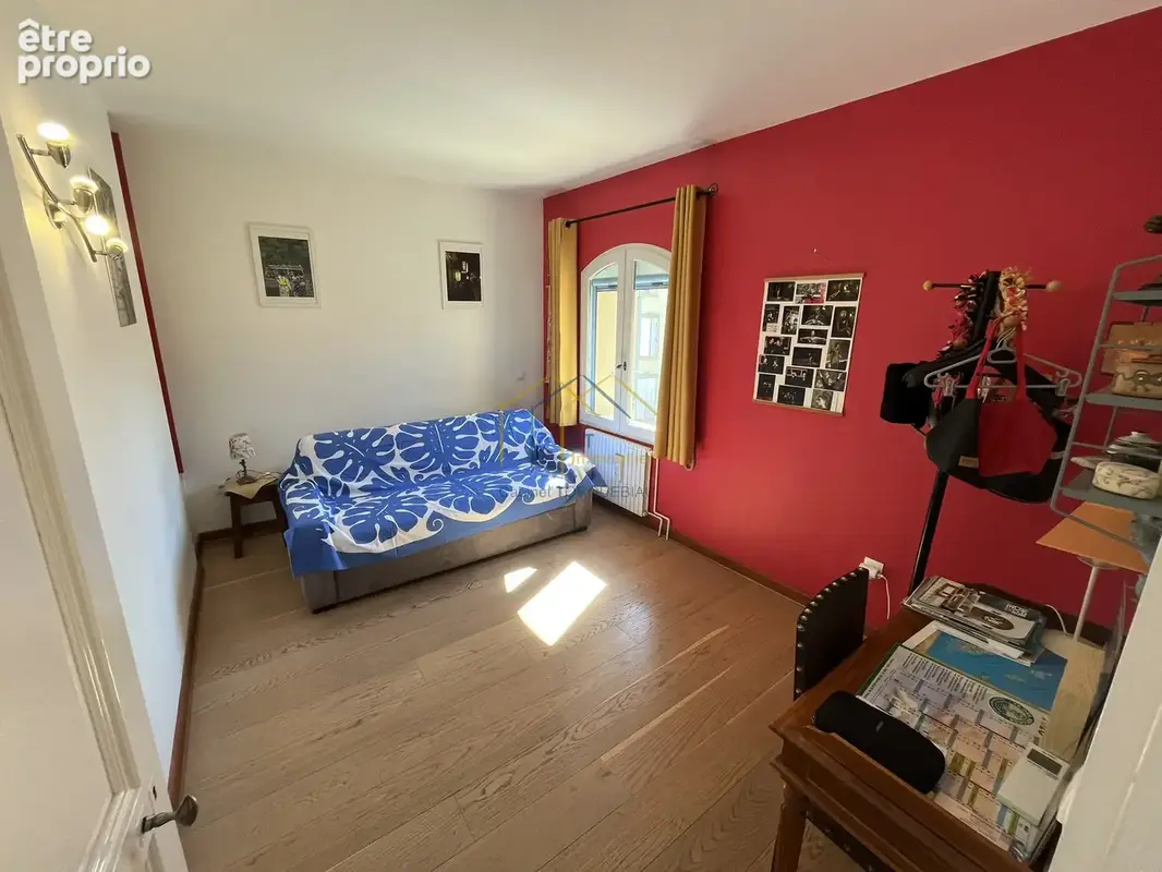 Maison de type vigneronne de 205m2 avec jardin et piscine - photo 15