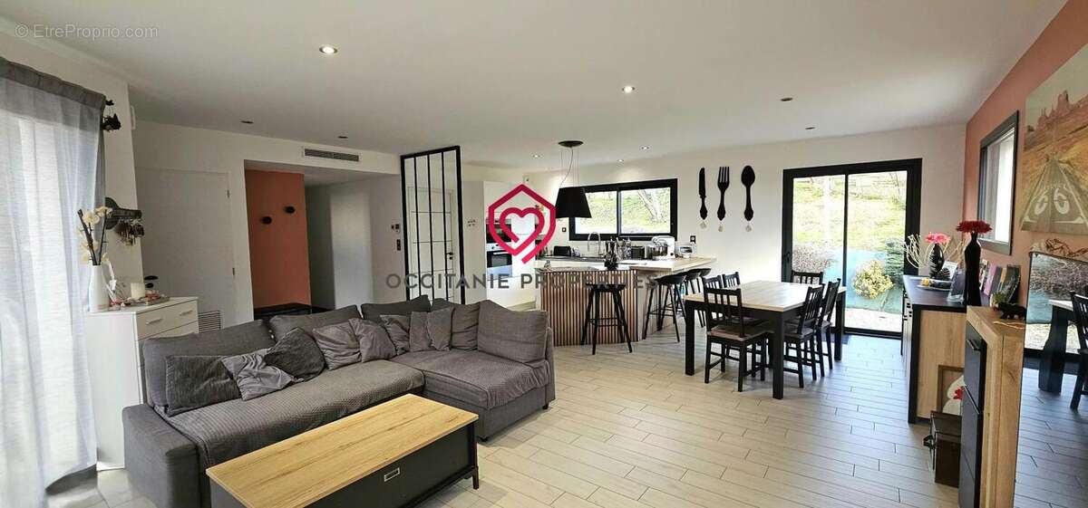 Maison à LEZAT-SUR-LEZE