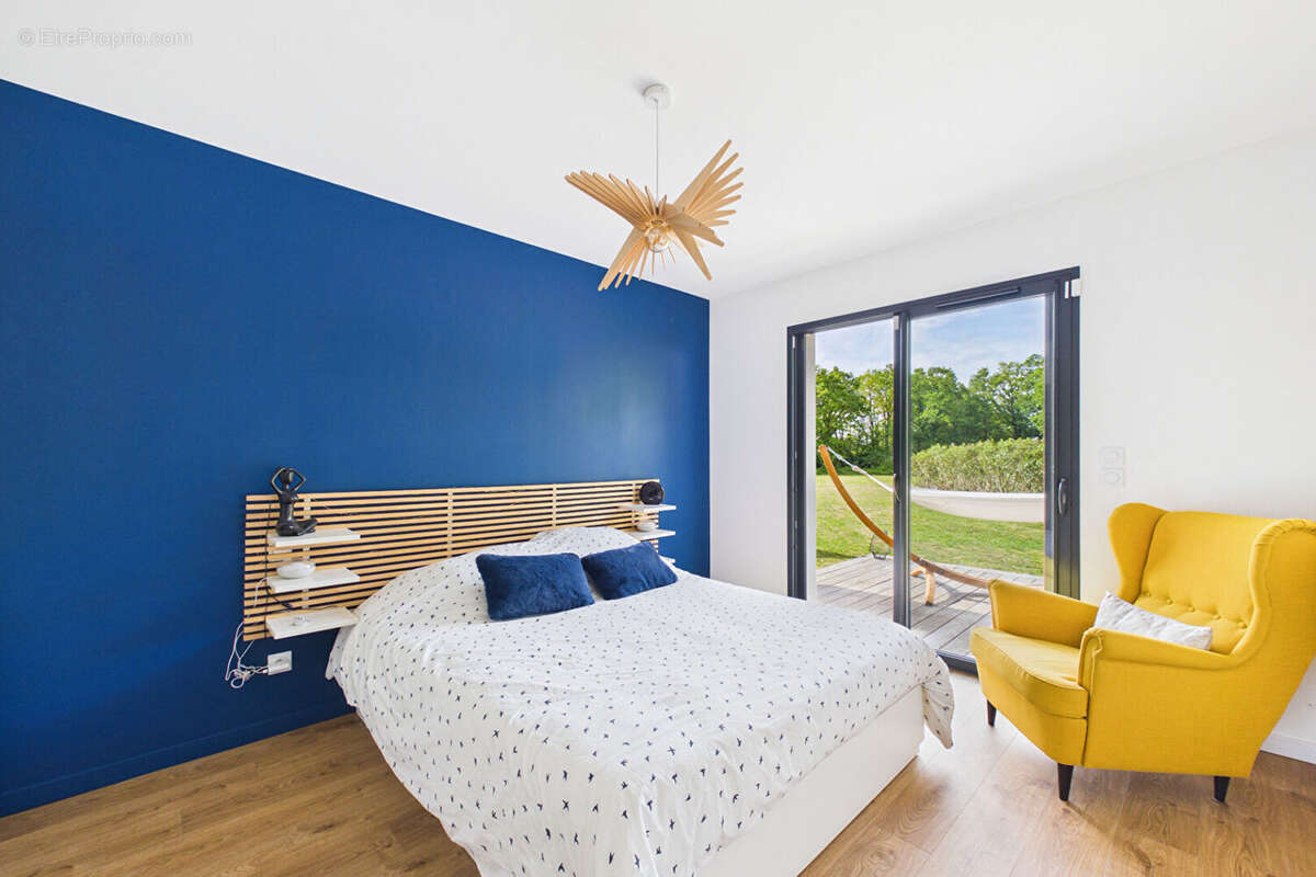 Maison Contemporaine de 2018 - 126 m² - 1325 m² de terrain - Bourg Sous la Roche - photo 7