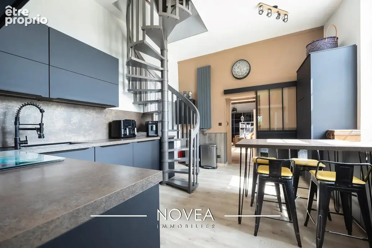 Appartement 5 pièces 126 m² à vendre à Feyzin (69320) - photo 5