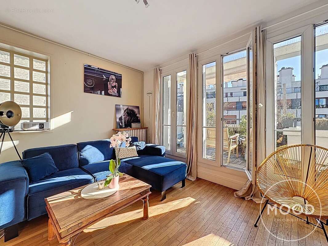 3 pièces en dernier étage avec terrasse et parking - photo 3