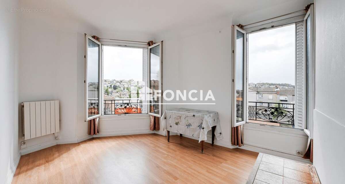 Appartement à VILLENEUVE-SAINT-GEORGES